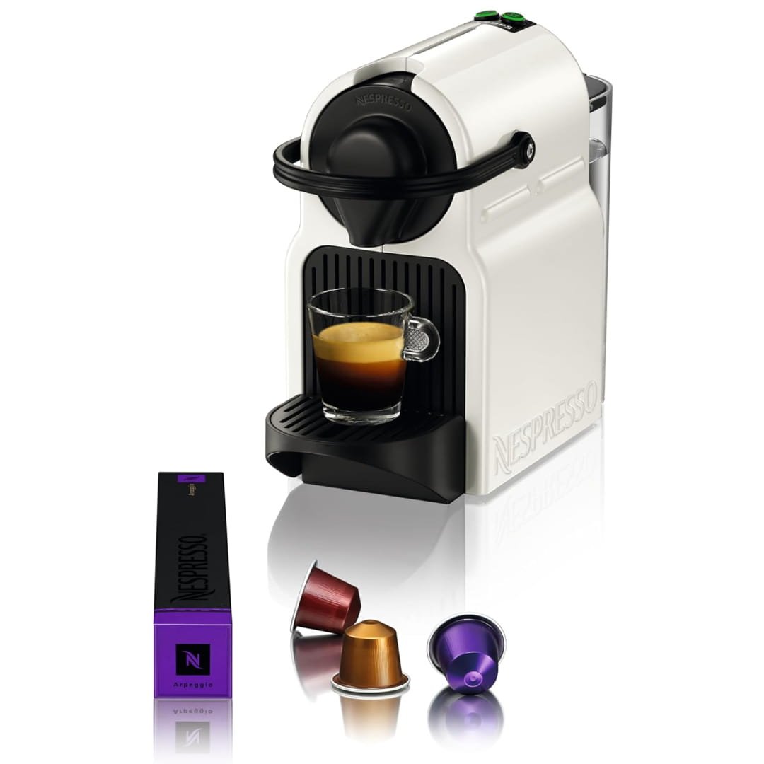 nespresso-essenza-mini-blanche-19-bars.jpg Machine à café Nespresso Inissia blanche avec système expresso 19 bars